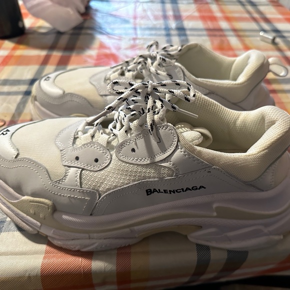 BALENCIAGA TRIPLE S SNEAKER WHITE SIZE US 8.5 - Picture 5 of 9